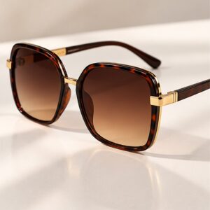 LUNETTES DE SOLEIL TENDANCE